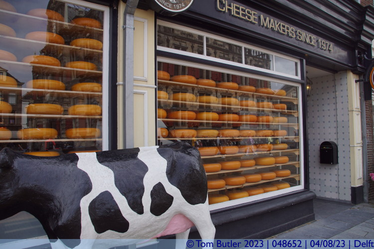 Photo ID: 048652, Plastic Cheeses, Delft, Netherlands