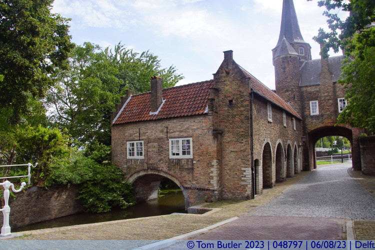 Photo ID: 048797, City side of the Oostpoort, Delft, Netherlands