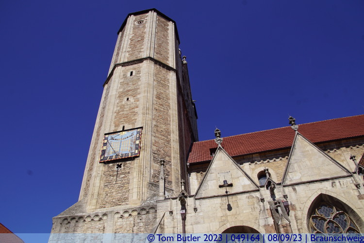 Photo ID: 049164, Tower and sundial, Braunschweig, Germany
