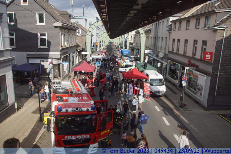 Photo ID: 049434, Flying over an open day, Wuppertal, Germany