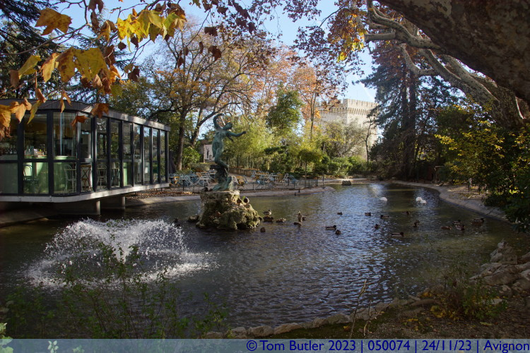 Photo ID: 050074, Lake in the Jardin des Doms, Avignon, France