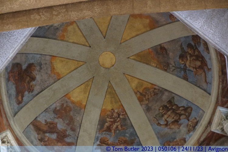 Photo ID: 050106, Dome fresco, Avignon, France