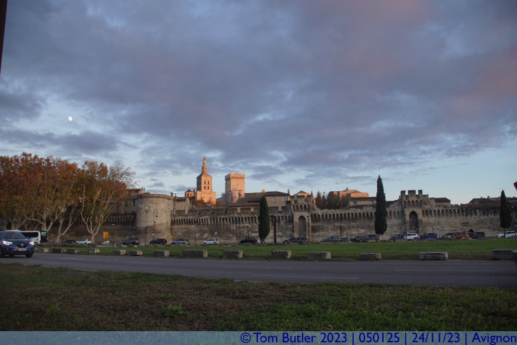 Photo ID: 050125, Cathedral and Palace towers behind the walls, Avignon, France