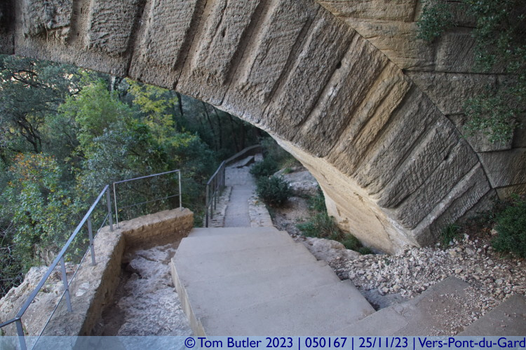 Photo ID: 050167, Walking under an arch, Vers-Pont-du-Gard, France