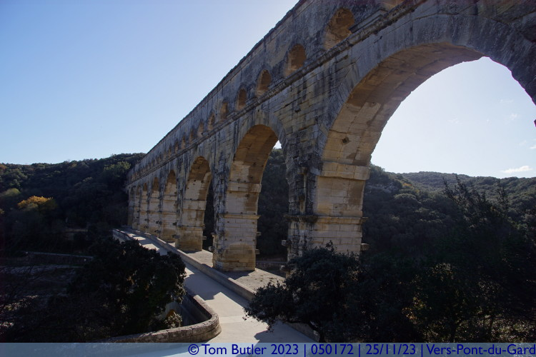 Photo ID: 050172, On the Nmes end of the aqueduct, Vers-Pont-du-Gard, France