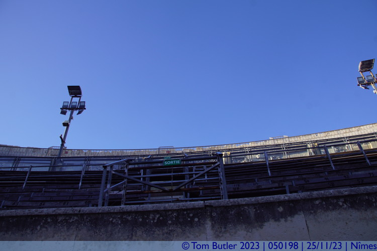 Photo ID: 050198, Looking up the full height of the arena, Nmes, France