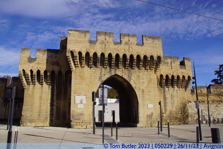Photo ID: 050229, Porte Saint-Roch, Avignon, France