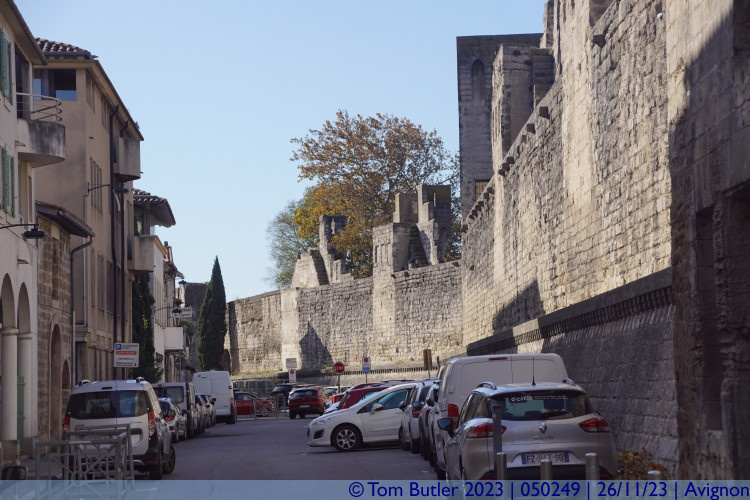 Photo ID: 050249, Behind the Georges Pompidou hole in the wall, Avignon, France