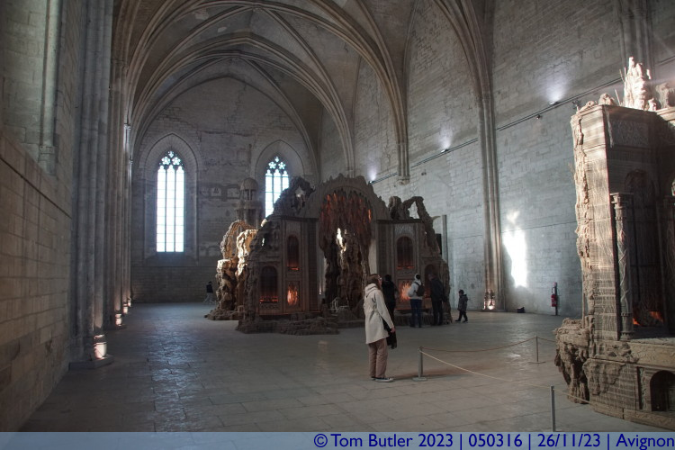 Photo ID: 050316, In the chapel of the palace, Avignon, France