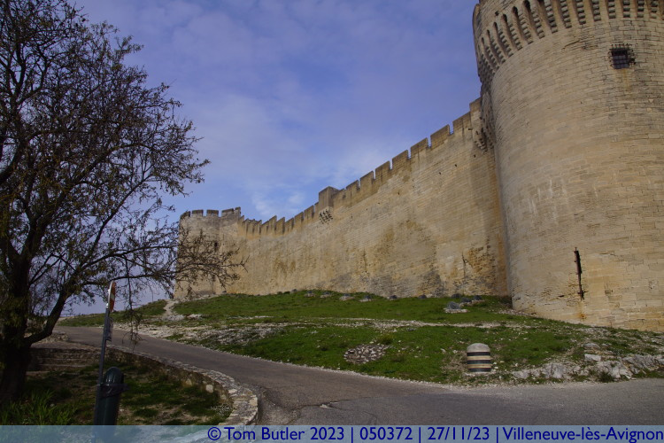 Photo ID: 050372, Walls of the fort, Villeneuve-ls-Avignon, France