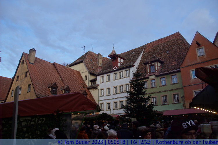 Photo ID: 050618, Looking across the Grner Markt, Rothenburg ob der Tauber, Germany