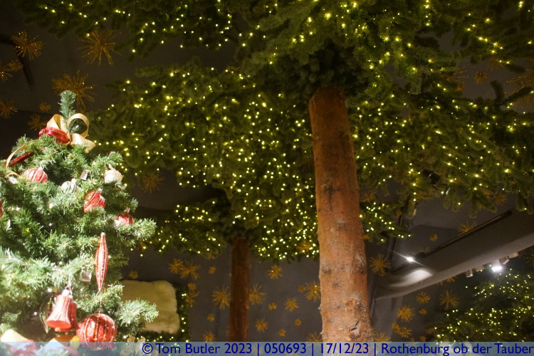 Photo ID: 050693, It's always Christmas in Rothenburg, Rothenburg ob der Tauber, Germany