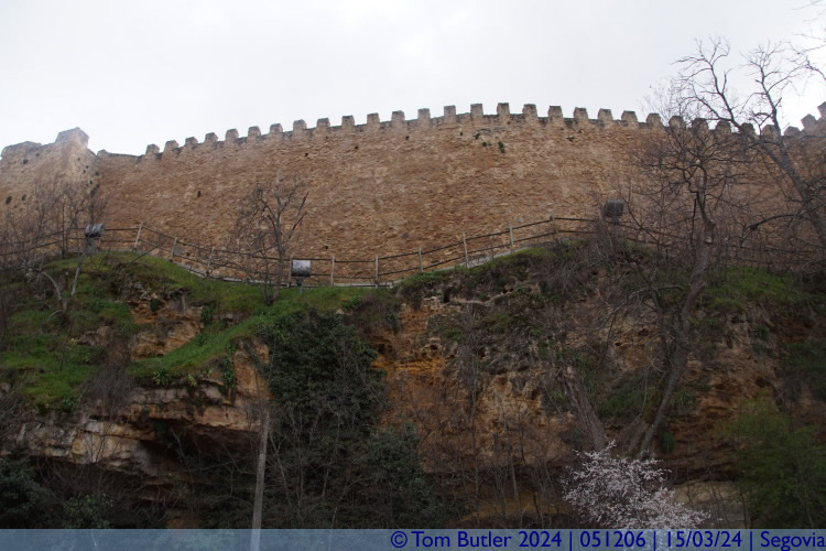 Photo ID: 051206, Below the walls, Segovia, Spain
