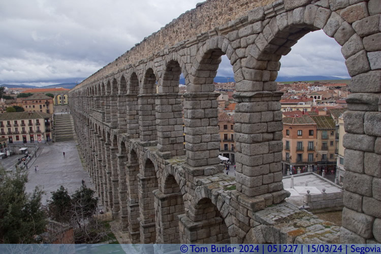 Photo ID: 051227, Acueducto de Segovia, Segovia, Spain