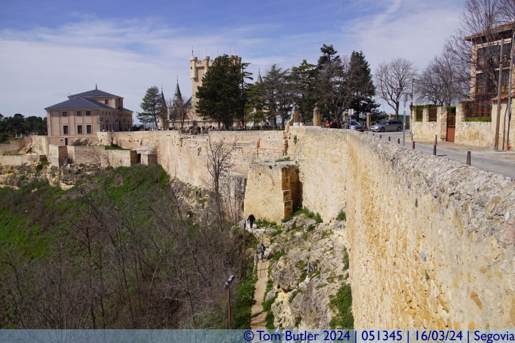 Photo ID: 051345, Murallas de Segovia, Segovia, Spain