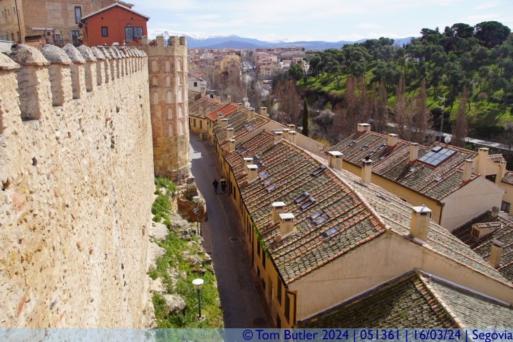 Photo ID: 051361, Small houses outside the walls, Segovia, Spain
