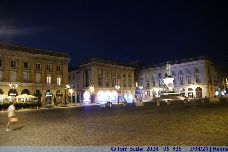 Photo ID: 051936, Place Royale at night, Reims, France