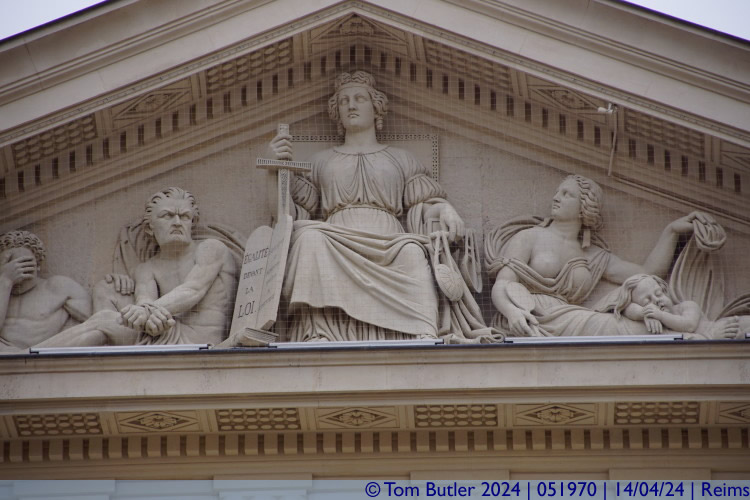 Photo ID: 051970, Above the doors of the court, Reims, France