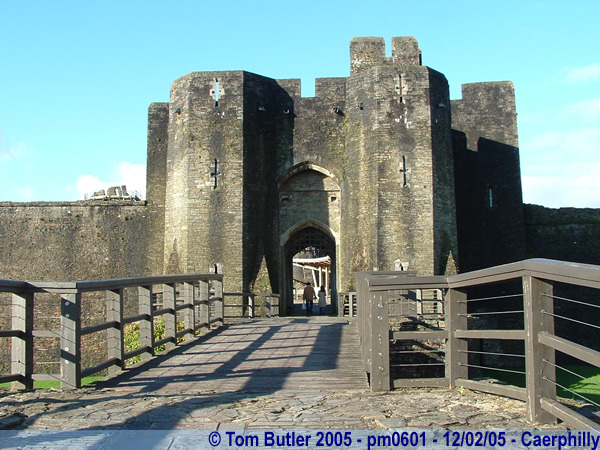 Photo ID: pm0601, The entrance to Caerphilly Castle, Caerphilly, Wales