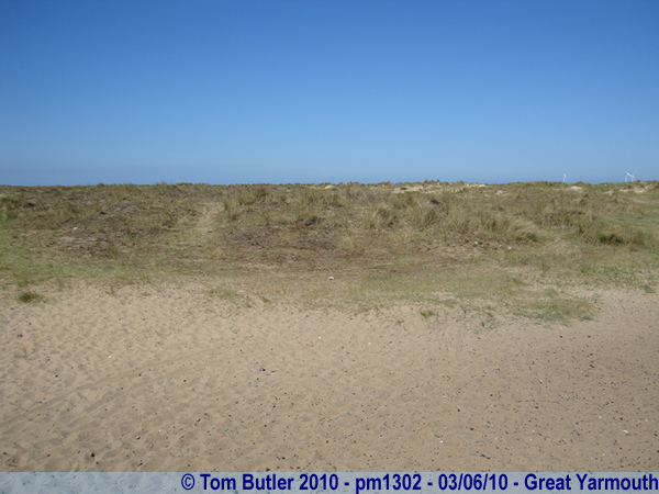 Photo ID: pm1302, In the dunes of Scroby Sands, Great Yarmouth, England