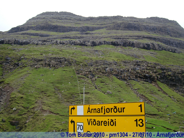 Photo ID: pm1304, Mountains and unpronounceable place names, rnafjrur, Faroe Islands